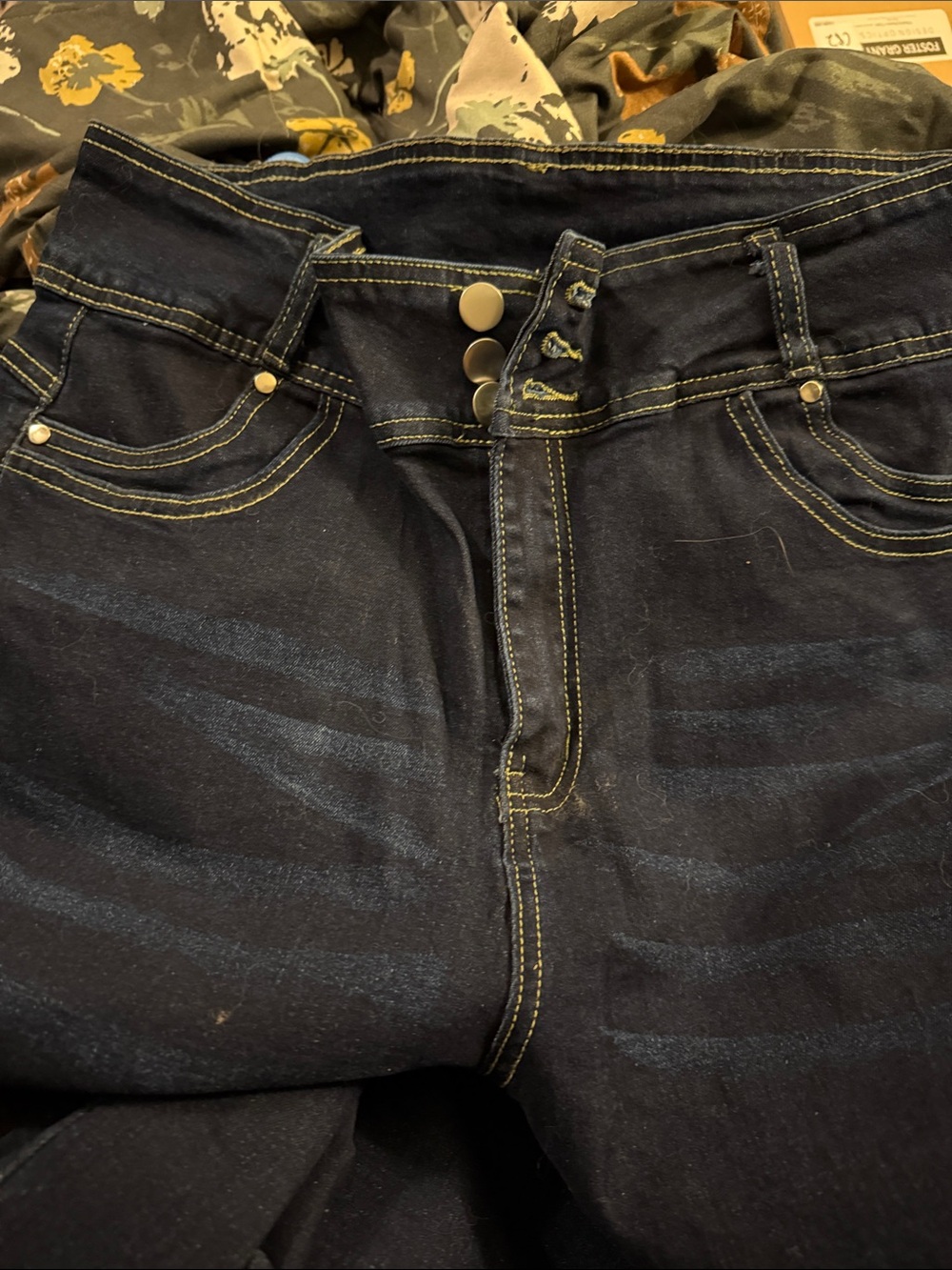High-Rise Dark Blue Women’s jeans with Triple Button Front. Have stretch.  10/12